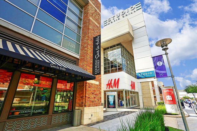 11334 Chevy Chase, Houston, TX 77077