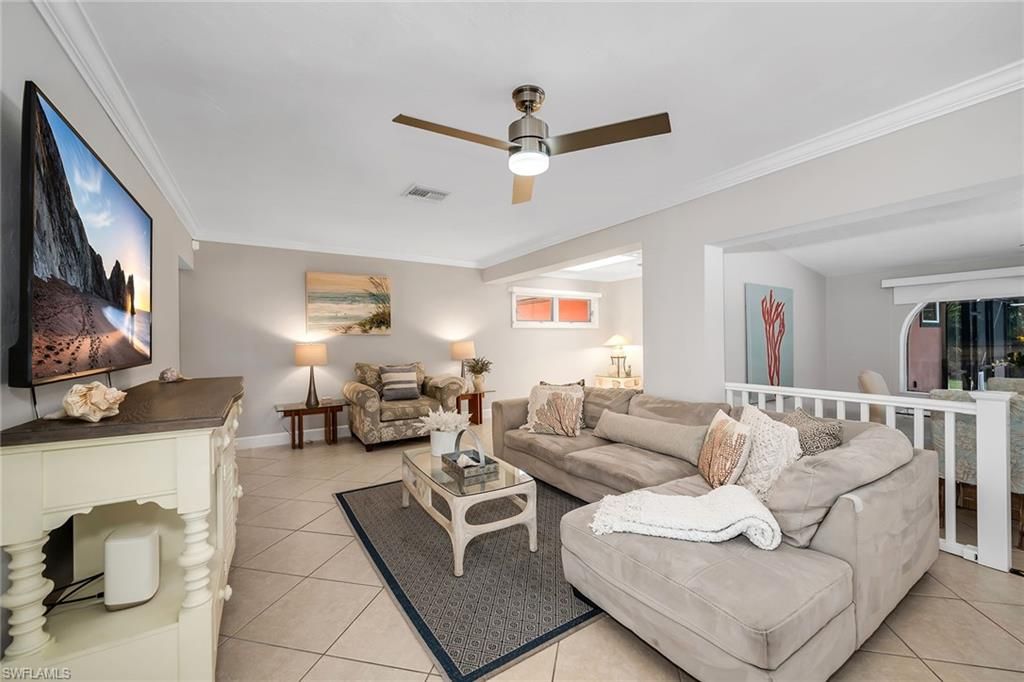 146 Greenbrier ST, MARCO ISLAND, FL 34145 — photo 3