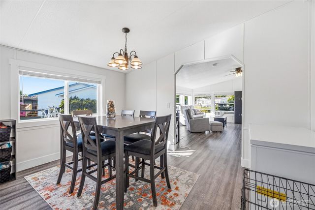 7525 Roblee Drive, Blaine, WA 98230
