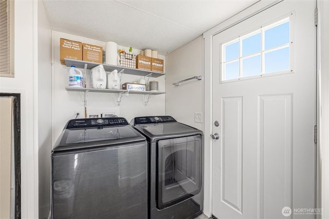 7525 Roblee Drive, Blaine, WA 98230