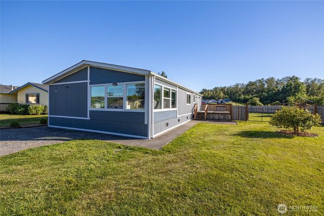 7525 Roblee Drive, Blaine, WA 98230