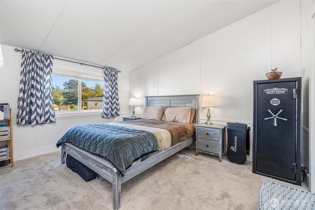 7525 Roblee Drive, Blaine, WA 98230