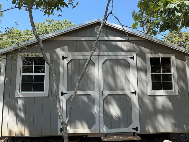 2008 S Lang Avenue, Denison, TX 75020