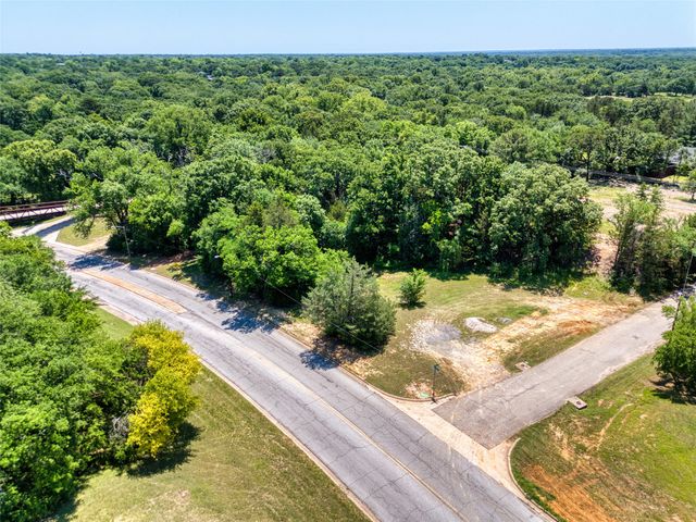 2008 S Lang Avenue, Denison, TX 75020
