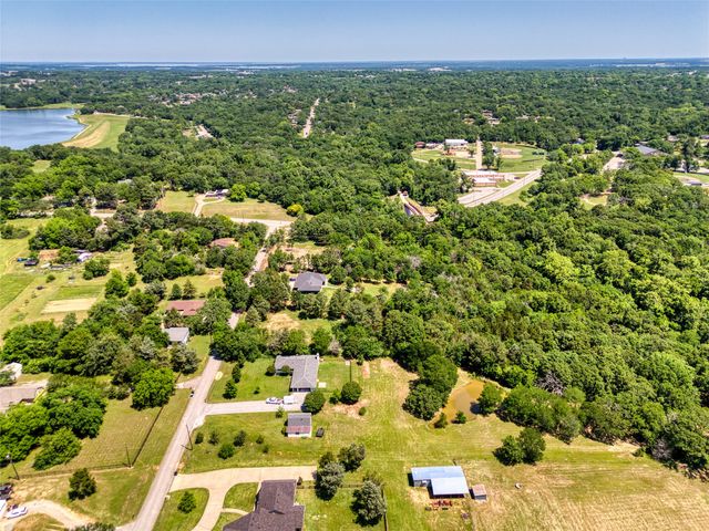 2008 S Lang Avenue, Denison, TX 75020