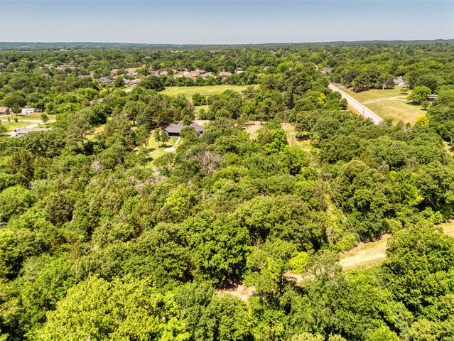 2008 S Lang Avenue, Denison, TX 75020