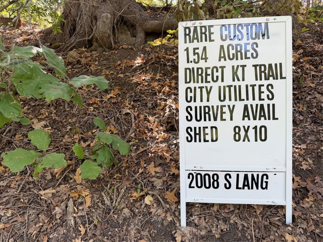 2008 S Lang Avenue, Denison, TX 75020