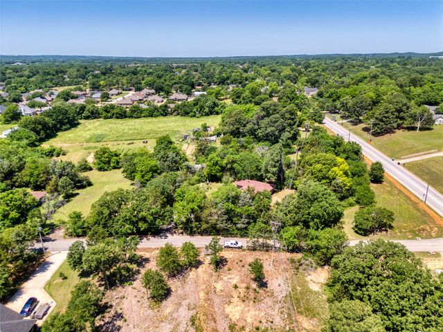 2008 S Lang Avenue, Denison, TX 75020