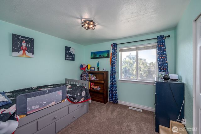 2032 S Beaumont Drive, Moses Lake, WA 98837