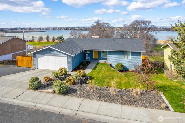2032 S Beaumont Drive, Moses Lake, WA 98837