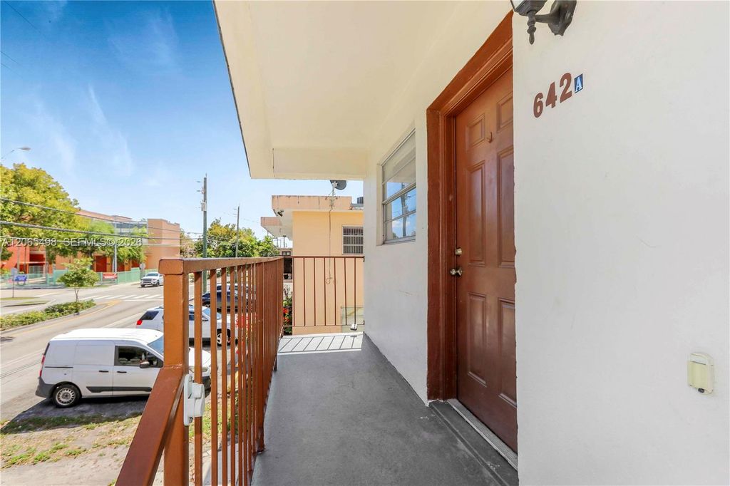 642 E 2nd Ave A, Hialeah, FL 33010