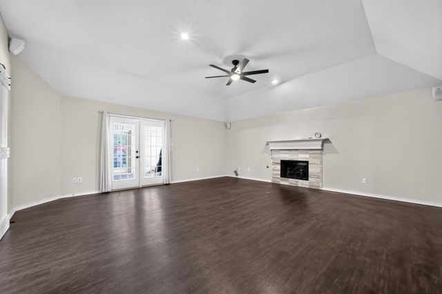 508 Kempson Court, Saginaw, TX 76179