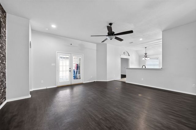 508 Kempson Court, Saginaw, TX 76179
