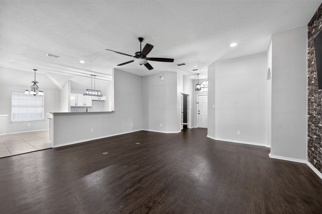 508 Kempson Court, Saginaw, TX 76179