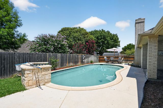 508 Kempson Court, Saginaw, TX 76179