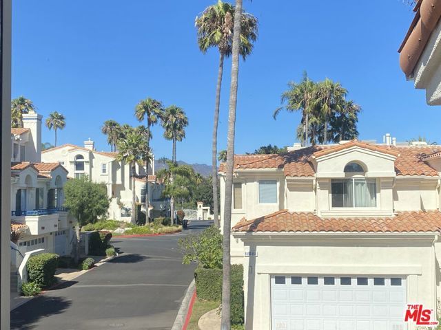 6483 Zuma View Place 104, Malibu, CA 90265