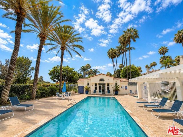 6483 Zuma View Place 104, Malibu, CA 90265