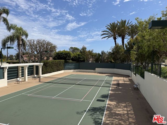 6483 Zuma View Place 104, Malibu, CA 90265