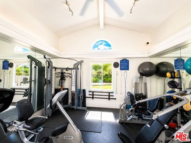 6483 Zuma View Place 104, Malibu, CA 90265