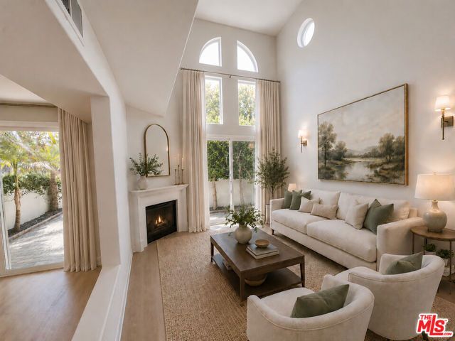 6483 Zuma View Place 104, Malibu, CA 90265