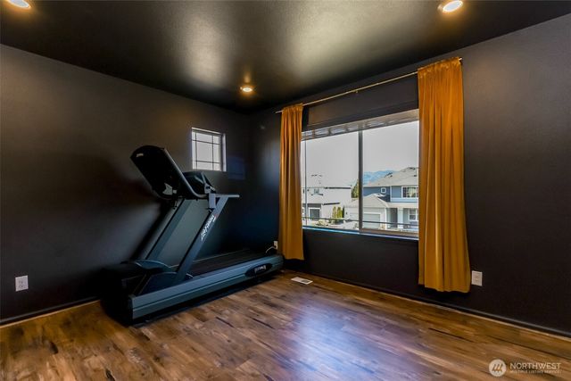 650 McKinley Street, Enumclaw, WA 98022