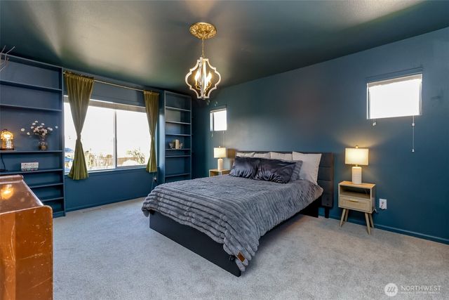 650 McKinley Street, Enumclaw, WA 98022