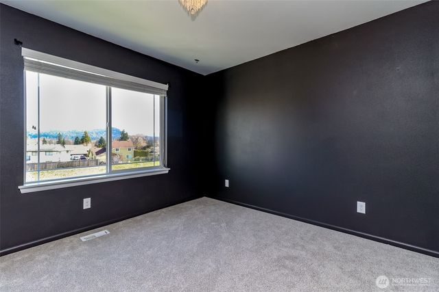 650 McKinley Street, Enumclaw, WA 98022