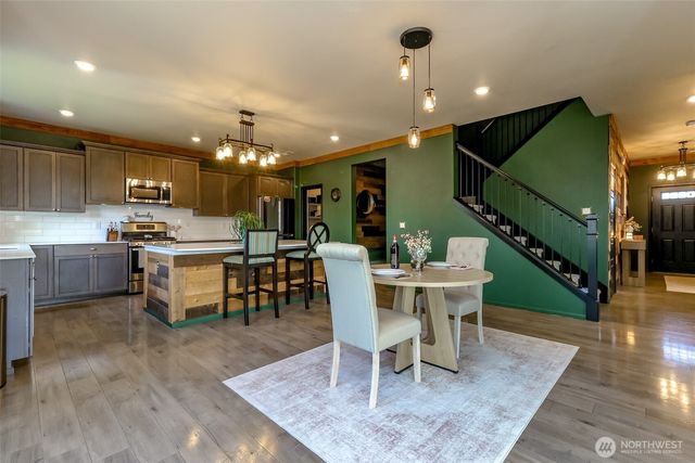 650 McKinley Street, Enumclaw, WA 98022