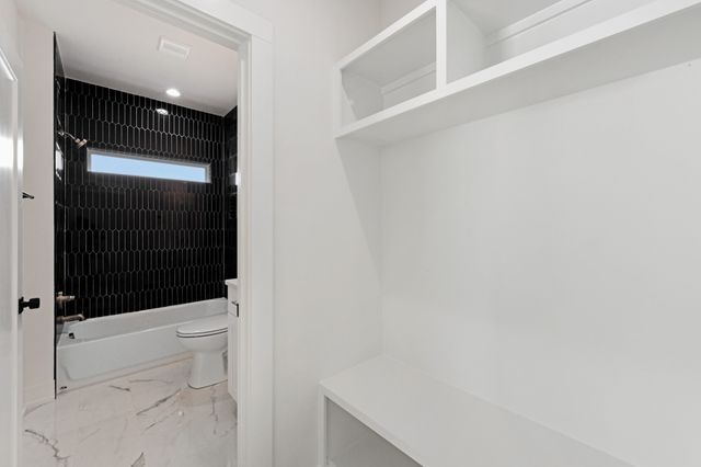 1008 Fontaine Dr, Goodlettsville, TN 37072