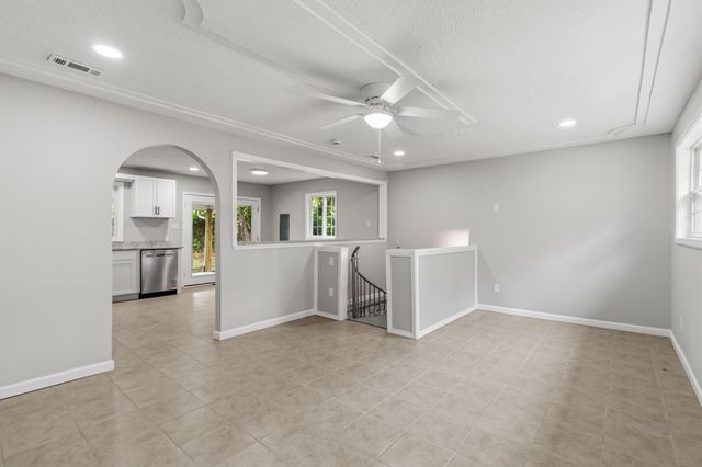 143 Mason Lake Road, Berea, KY 40403