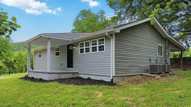 143 Mason Lake Road, Berea, KY 40403