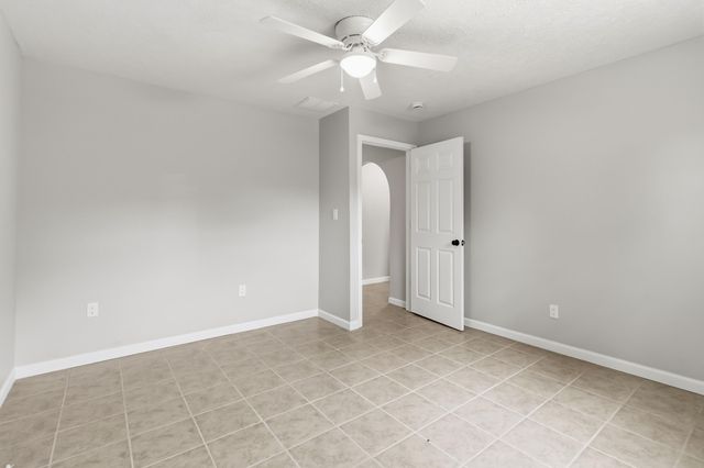 143 Mason Lake Road, Berea, KY 40403