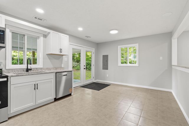 143 Mason Lake Road, Berea, KY 40403