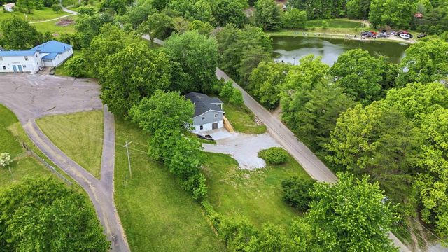143 Mason Lake Road, Berea, KY 40403