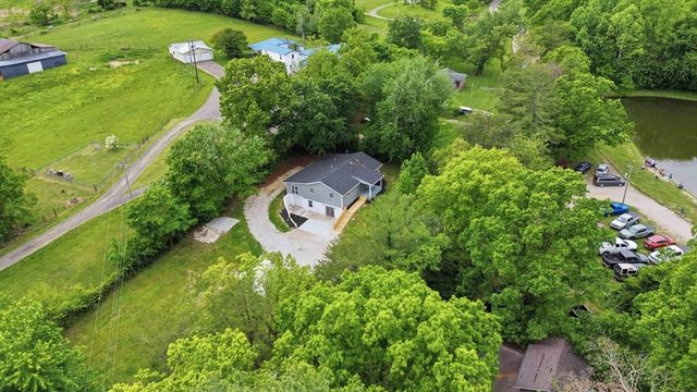143 Mason Lake Road, Berea, KY 40403