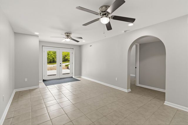 143 Mason Lake Road, Berea, KY 40403