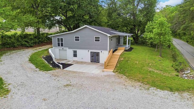 143 Mason Lake Road, Berea, KY 40403