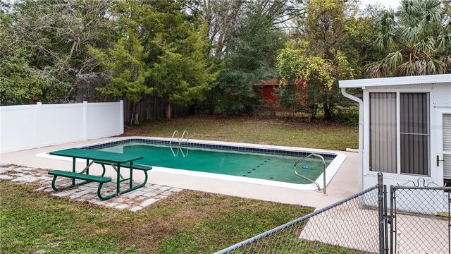 11 REYES ROAD, Deland, FL 32724