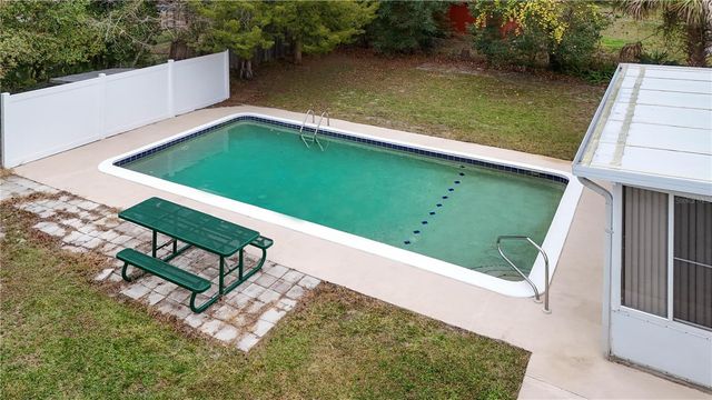 11 REYES ROAD, Deland, FL 32724