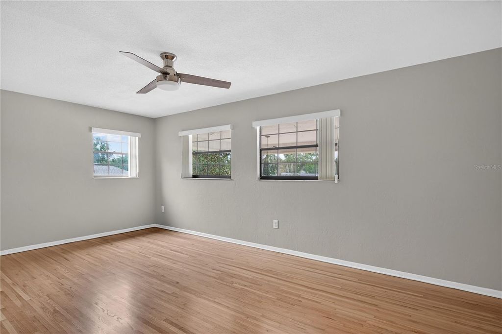 Image 27 of property listing at 11 REYES ROAD, Deland, FL 32724