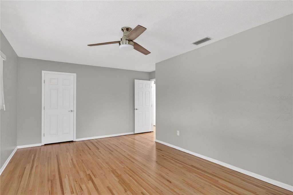 Image 28 of property listing at 11 REYES ROAD, Deland, FL 32724