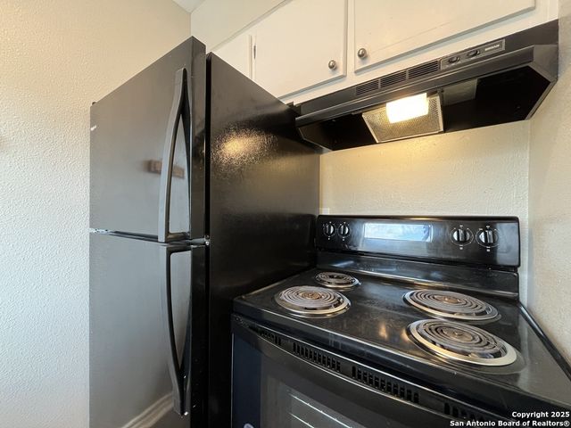 2802 Lasses Blvd Apt 8, San Antonio, TX 78223