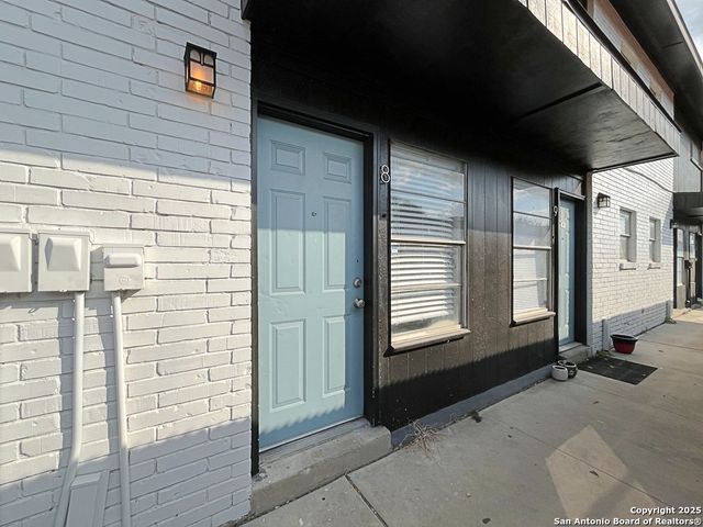 2802 Lasses Blvd Apt 8, San Antonio, TX 78223