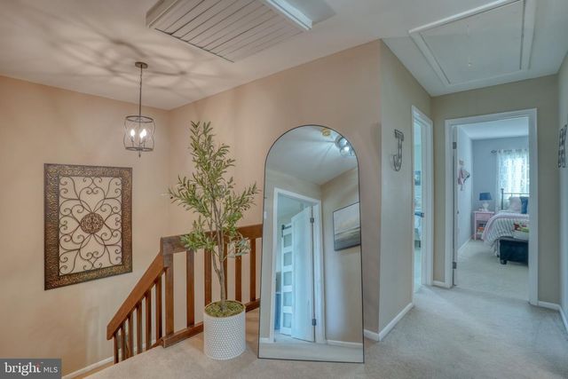 107 COUNTRY FLOWER RD, Newark, DE 19711