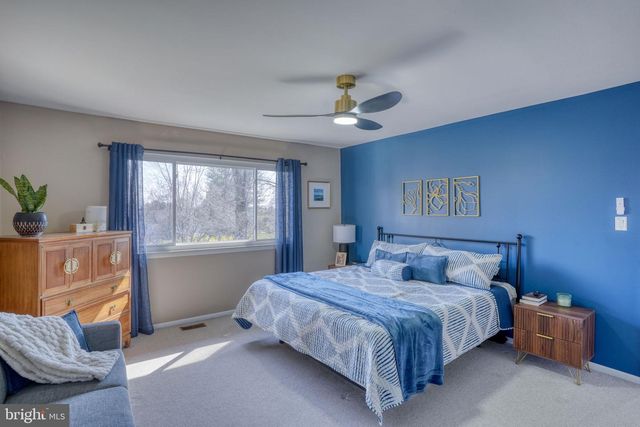 107 COUNTRY FLOWER RD, Newark, DE 19711