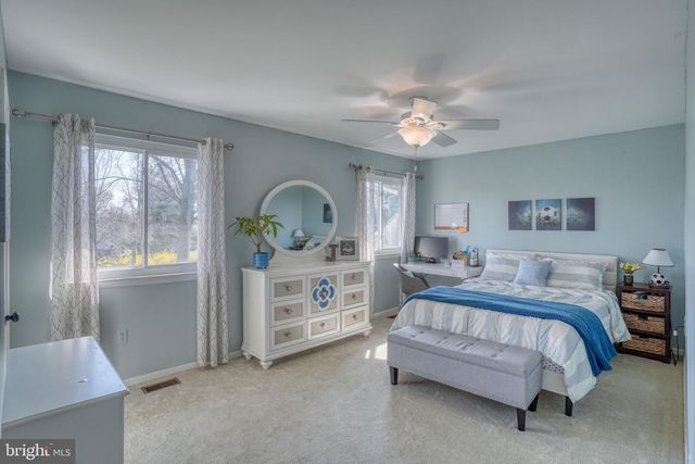 107 COUNTRY FLOWER RD, Newark, DE 19711