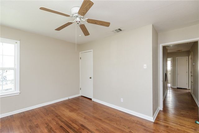 3513 Monterrey St, Corpus Christi, TX 78411