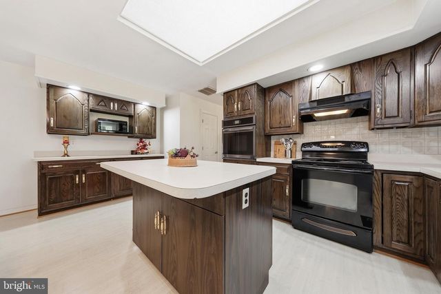1716 GABLEHAMMER RD, Westminster, MD 21157