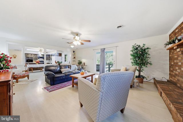 1716 GABLEHAMMER RD, Westminster, MD 21157
