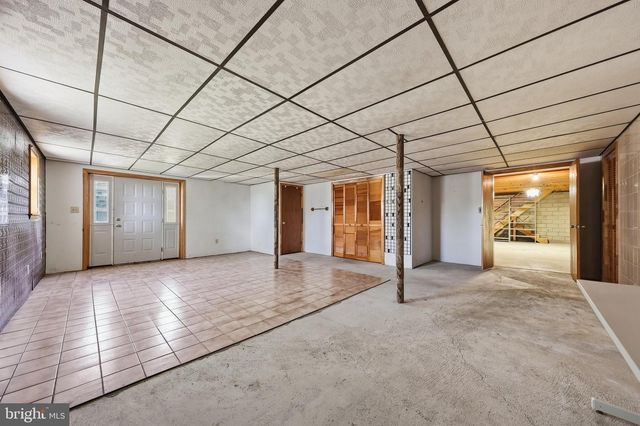 1716 GABLEHAMMER RD, Westminster, MD 21157